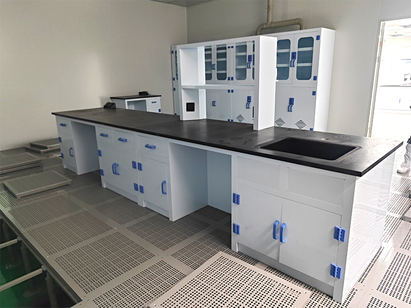 PP实验台为什么是强酸强碱实验室的最佳选择？