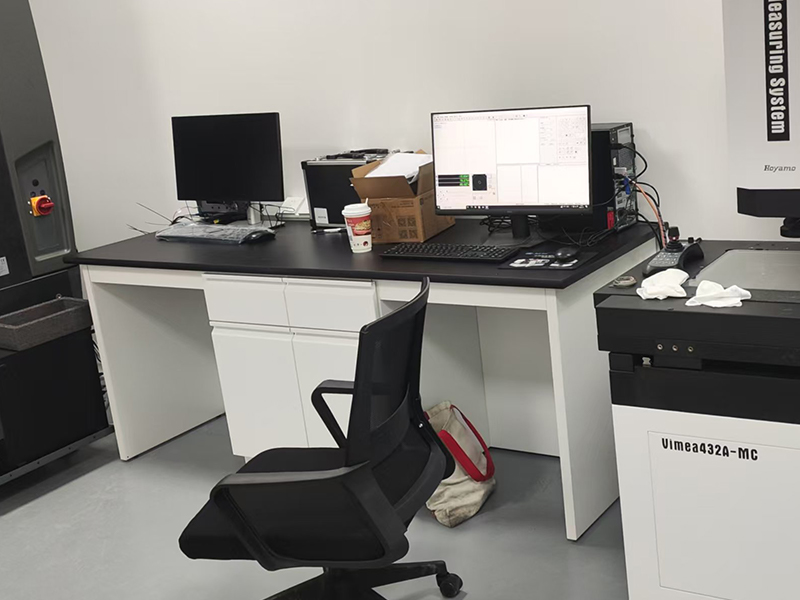 全钢实验台厂家