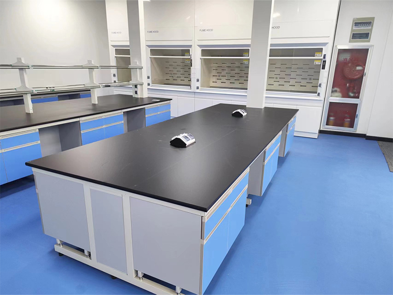 1775613419125069.jpg 实验室钢木实验台